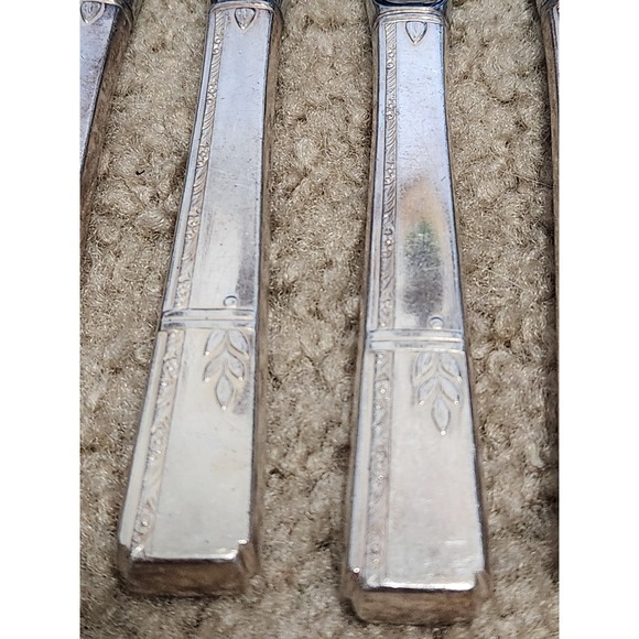 Vintage Oneida Grenoble Heirloom Prestige Silver Plate Flatware Lot of 43 Peices